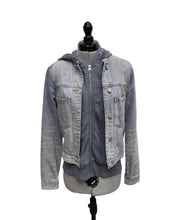 Load image into Gallery viewer, Women’s Abercrombie Light Long Sleeve Jacket, Small
