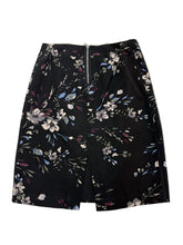 Load image into Gallery viewer, Women’s White House Black Market Skirt, 6
