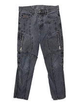 Load image into Gallery viewer, Men’s Diesel Jeans, 28
