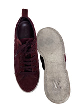 Load image into Gallery viewer, Men’s Louis Vuitton Sneakers, 38
