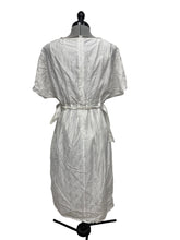 Load image into Gallery viewer, Women’s Feizing Sleeveless Dress, Medium
