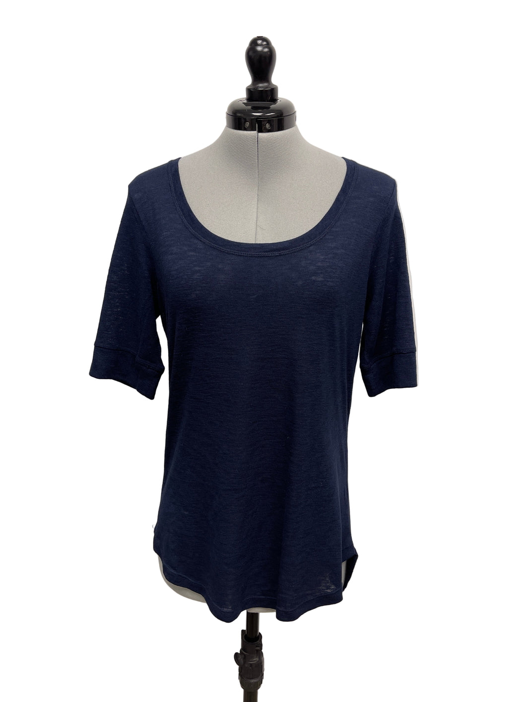 Women’s Athleta Short Sleeve Top, Small