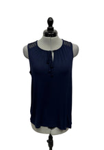 Load image into Gallery viewer, Women’s Banana Republic Sleeveless Top, XSmall
