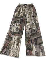 Load image into Gallery viewer, Women’s Fashion Nova Jeans, Size 0
