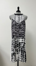 Load image into Gallery viewer, Women’s BCBG Maxazria Sleeveless Dress, Large
