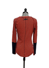 Load image into Gallery viewer, Women’s Lululemon Long Sleeve Top, 6
