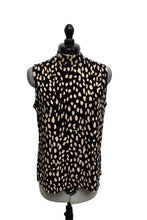 Load image into Gallery viewer, Women’s Chicos Sleeveless Top, 1
