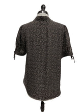 Load image into Gallery viewer, Women’s Everleigh Short Sleeve Blouse, Small
