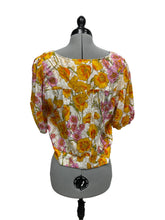 Load image into Gallery viewer, Women’s ROse + Olive Short Sleeve Top, Medium
