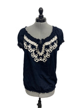 Load image into Gallery viewer, Women’s Banana Republic Sleeveless Top, Medium
