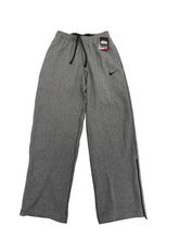Load image into Gallery viewer, Men’s Nike Sweatpants, Medium
