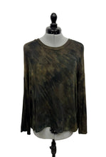 Load image into Gallery viewer, Women’s LNA Long Sleeve Top, Small
