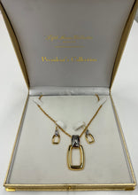 Load image into Gallery viewer, Women’s Fifth Avenue Collection Jewelry Set
