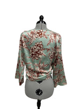 Load image into Gallery viewer, Women’s Zara Long Sleeve Blouse, Small

