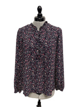 Load image into Gallery viewer, Women’s Loft Long Sleeve Blouse, Extra Small
