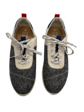 Load image into Gallery viewer, Women’s Toms Sneakers, Size 8
