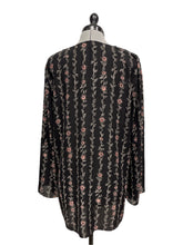 Load image into Gallery viewer, Women&#39;s CeCe Long Sleeve Blouse, Large
