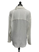 Load image into Gallery viewer, Women’s Reitmans Long Sleeve Blouse, Large
