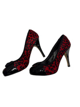 Load image into Gallery viewer, Women’s White House Black Market Heels, 5.5
