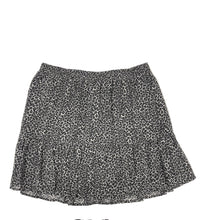 Load image into Gallery viewer, Women’s Michael Kors Skirt, Large
