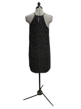 Load image into Gallery viewer, Women’s Pink Rose Sleeveless Dress, Small
