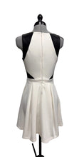 Load image into Gallery viewer, Women’s Guess Sleeveless Dress,2
