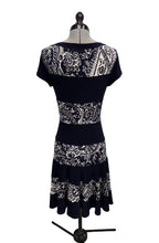 Load image into Gallery viewer, Women’s Joseph Ribkoff Sleeveless Dress, 10
