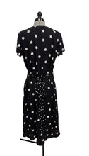 Load image into Gallery viewer, Women’s Worthington Short Sleeve Dress, Medium
