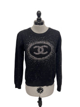 Load image into Gallery viewer, Women’s Chanel Long Sleeve Sweater, Large
