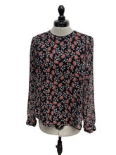 Load image into Gallery viewer, Women’s Zara Long Sleeve Blouse, Medium
