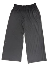 Load image into Gallery viewer, Women’s Lululemon Pants, Medium
