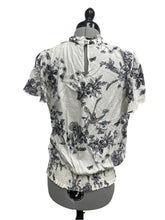 Load image into Gallery viewer, Women’s Rose + Olive Short Sleeve Blouse, Large
