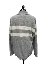 Load image into Gallery viewer, Men’s American Eagle Long Sleeve Sweater, Medium
