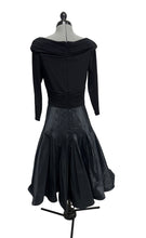 Load image into Gallery viewer, Women&#39;s Caché Luxe Long Sleeve Dress, 6
