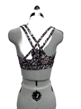 Load image into Gallery viewer, Women’s Lululemon Sports Bra, Size 6
