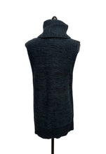 Load image into Gallery viewer, Women’s Banana Republic Sleeveless Sweater, Small
