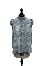 Load image into Gallery viewer, Loft Women's Sleeveless Top, Medium
