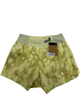 Load image into Gallery viewer, Women’s The North Face Shorts, Medium
