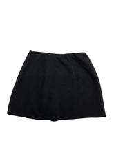 Load image into Gallery viewer, Women’s Abercrombie &amp; Fitch Skort, Small

