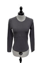 Load image into Gallery viewer, Women’s TNA Traction Long Sleeve Top, Medium
