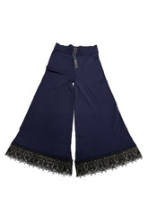 Load image into Gallery viewer, Women’s Zara Pants, Small
