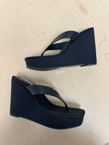 Women’s Steve Madden Sandals, Size 8