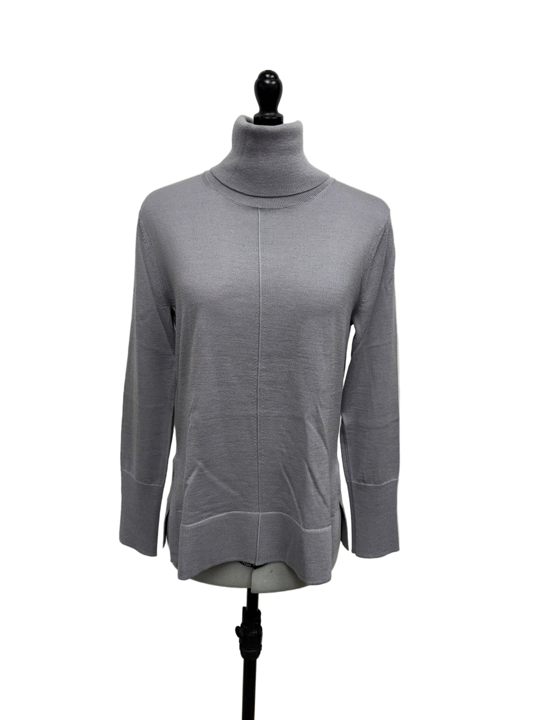Women’s Banana Republic Long Sleeve Sweater, Small