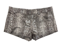 Load image into Gallery viewer, Women’s Marciano Shorts, 6
