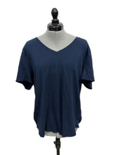 Load image into Gallery viewer, Women’s Lululemon Short Sleeve Top, Large
