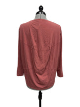 Load image into Gallery viewer, Women’s Lululemon Long Sleeve Top, Size 4
