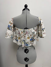 Load image into Gallery viewer, Women’s Zara Short Sleeve Blouse, Extra Small
