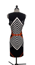 Load image into Gallery viewer, Women’s Voir Voir Sleeveless Dress, 10
