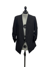 Load image into Gallery viewer, Women’s Belle Vere Long Sleeve Blazer, Small
