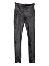 Load image into Gallery viewer, Women’s Aerie Offline Leggings, Medium
